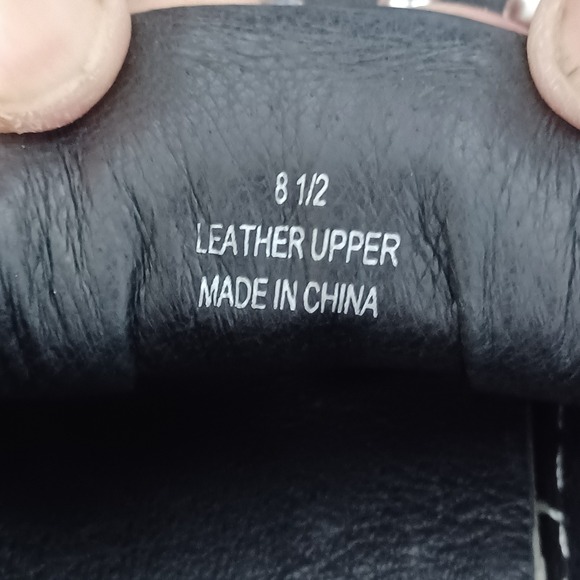 J Slides NYC Black Leather Studded Slip On Plarform Sneakers Women's Size 8.5 - Picture 2 of 7